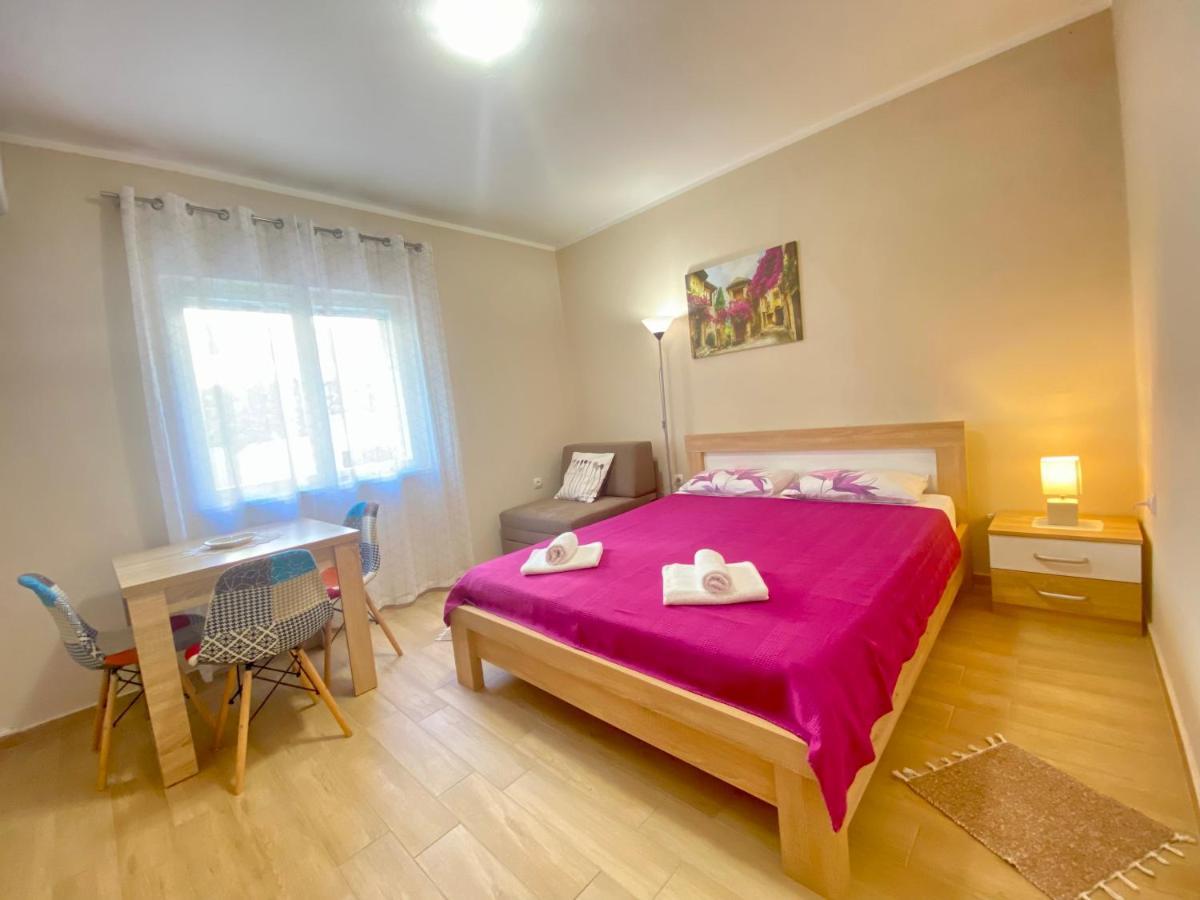 Apartments Nik كوتور المظهر الخارجي الصورة