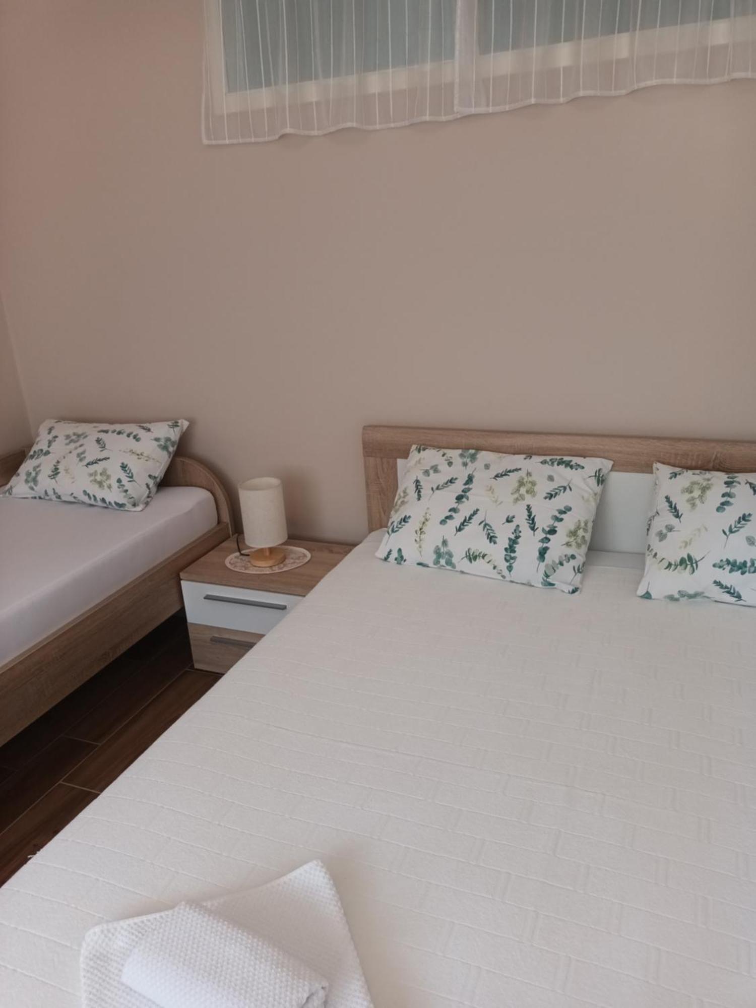 Apartments Nik كوتور الغرفة الصورة